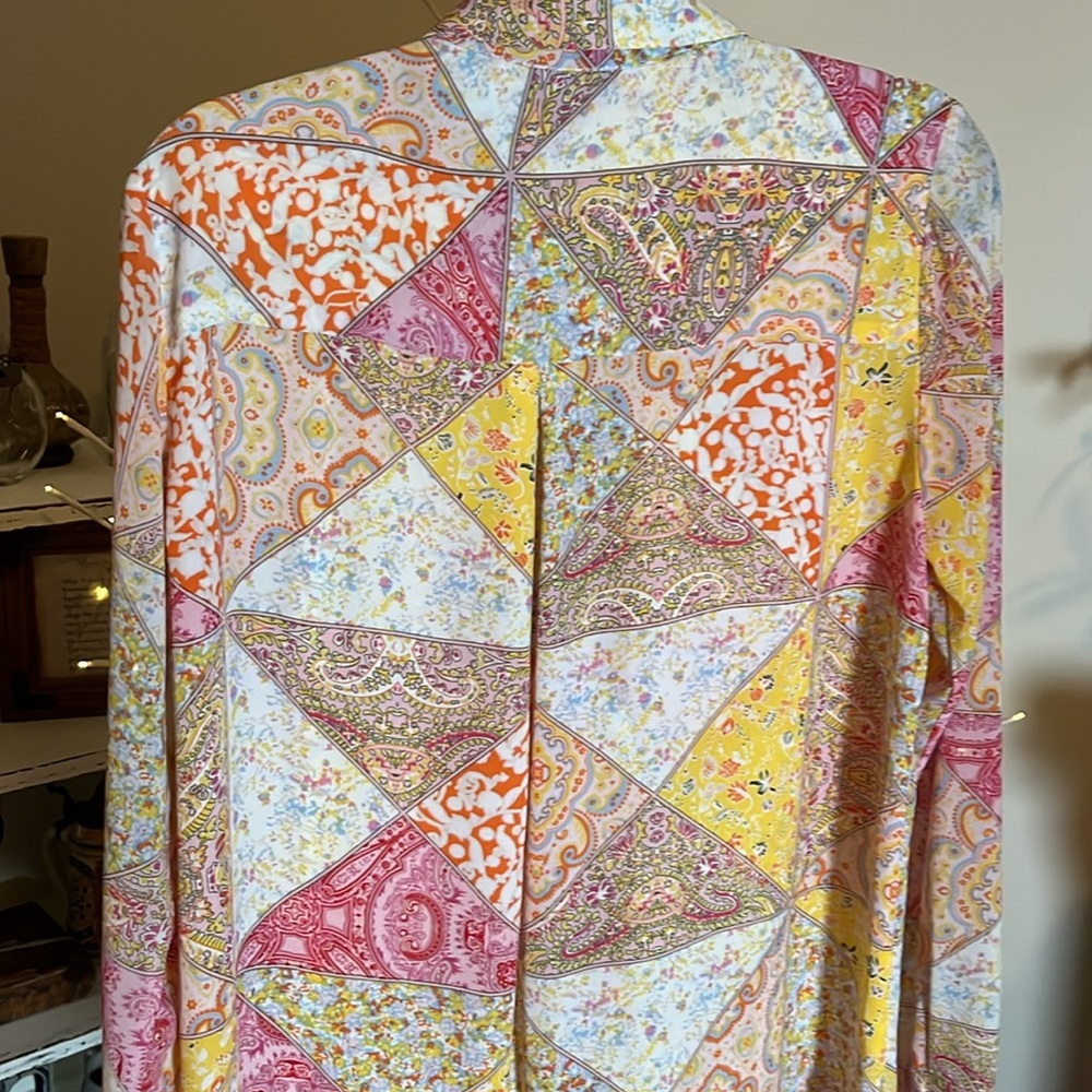 Rose and Olive Bright spring/summer colors, pale pink, and yellow flowy top. - Picture 5 of 6